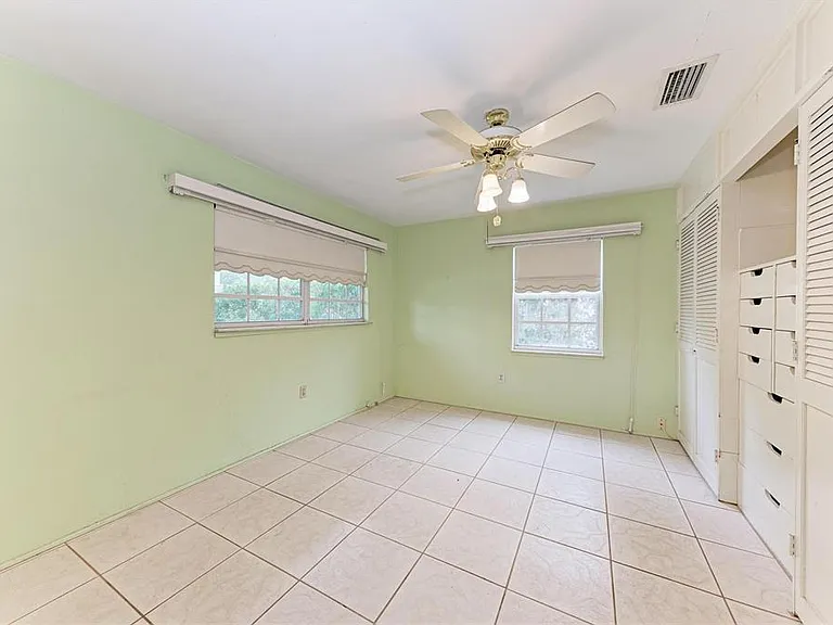 1827 Alta Vista St — Photo 17
