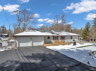 580 Shady Oaks St, Lake Orion, MI 48362