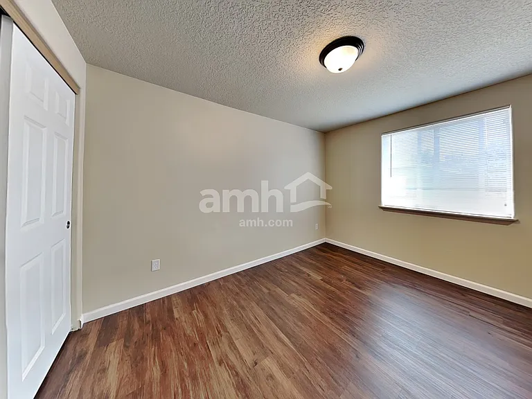 2144 E 3rd St — Photo 20