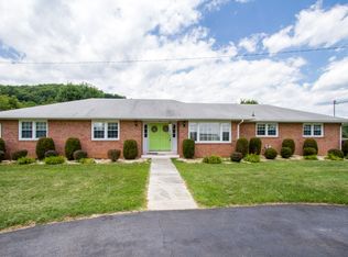 225 Ivanhoe Road, Max Meadows, VA 24360