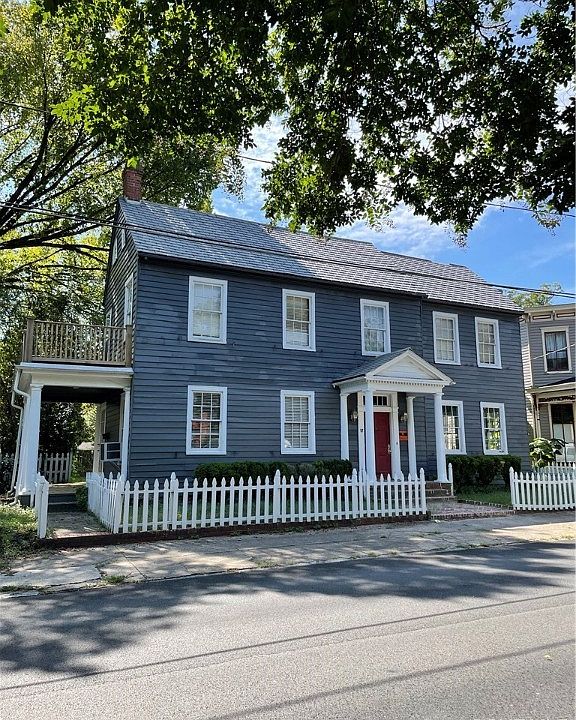 1st image of 18 Liberty St
