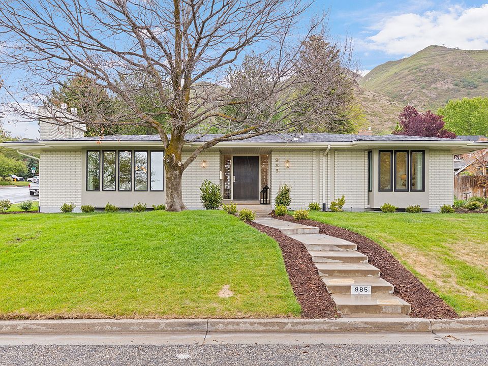 1st image of 985 S Vista View Dr E