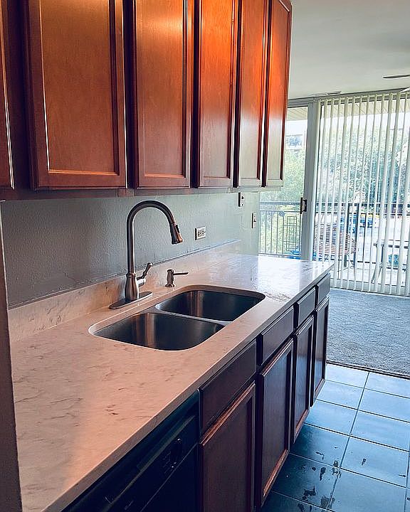 1st image of 6010 Oakwood Dr APT 3D