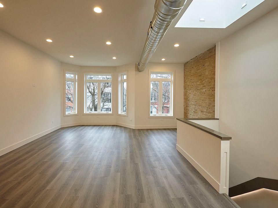 1st image of 1543 N Claremont Ave #2
