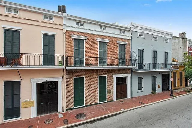 1 bed, 1.0 bath, 351 sqft, $1,150 — Photo 2