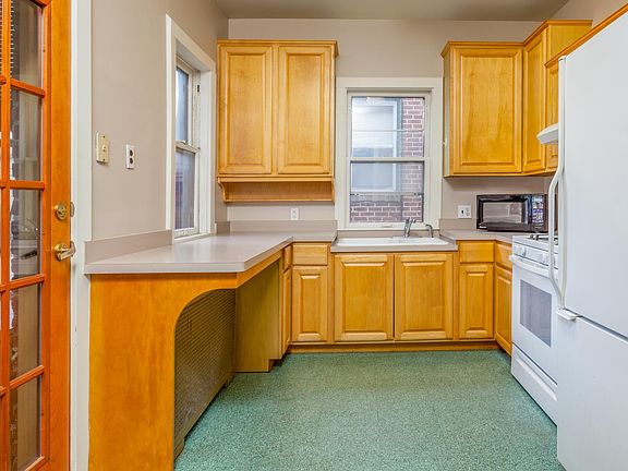 5th image of 3136 Girard Ave S APT 4