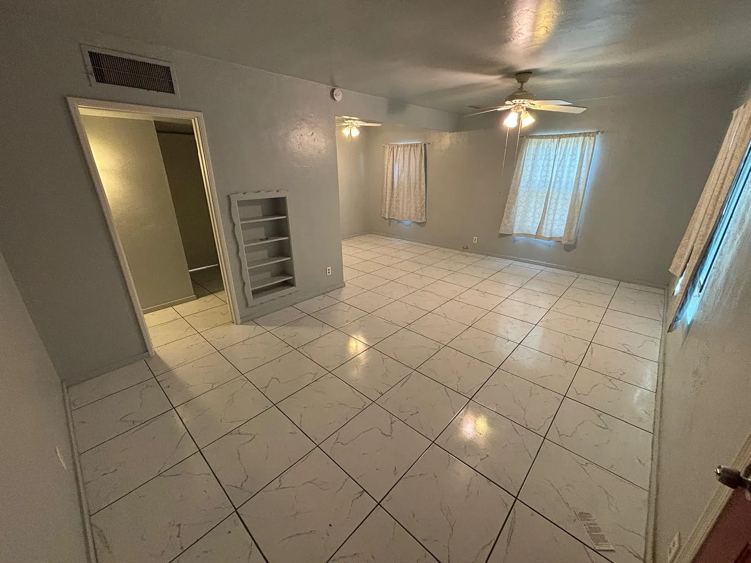 3 bed, 1085 sqft, $1,450 — Photo 3