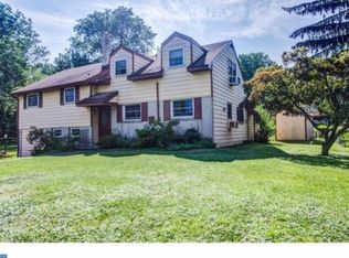 1040 S Trooper Rd, Norristown, PA 19403