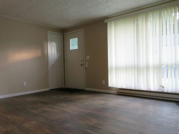 5th image of 404-410 S Maple St #408