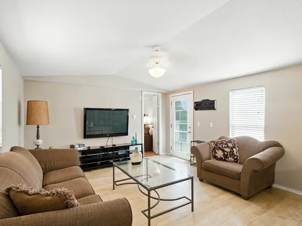 (undisclosed Address), Las Cruces, NM 88001