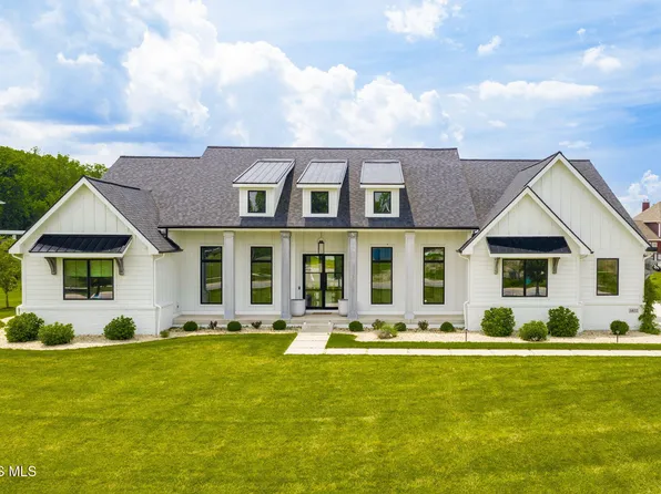 5822 Watermill Ct, Monclova, OH 43542