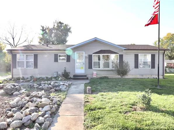 104 Russell Ave, Creston, OH 44217