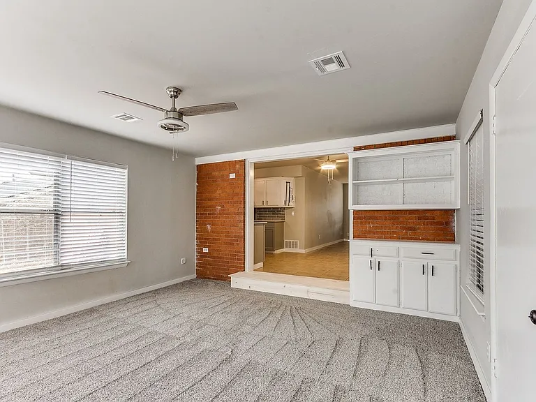 1909 Hardy Dr — Photo 30