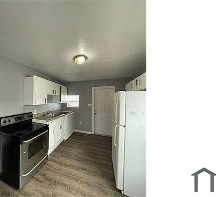 2nd image of 1227 Fargo St S APT A
