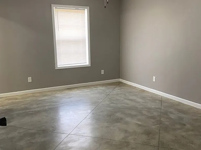 103 Baker Ln — Photo 8