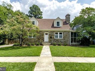 3103 Olin Dr, Falls Church, VA 22044