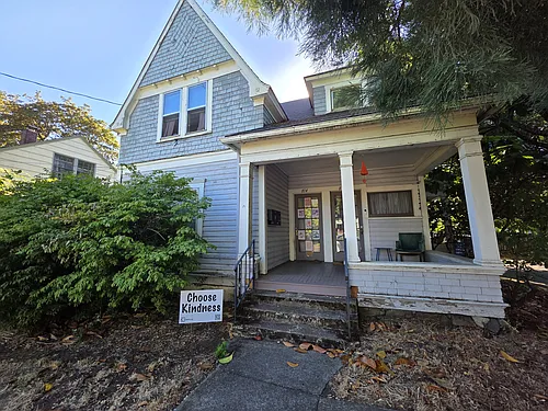 814 Lawrence St Photo 1
