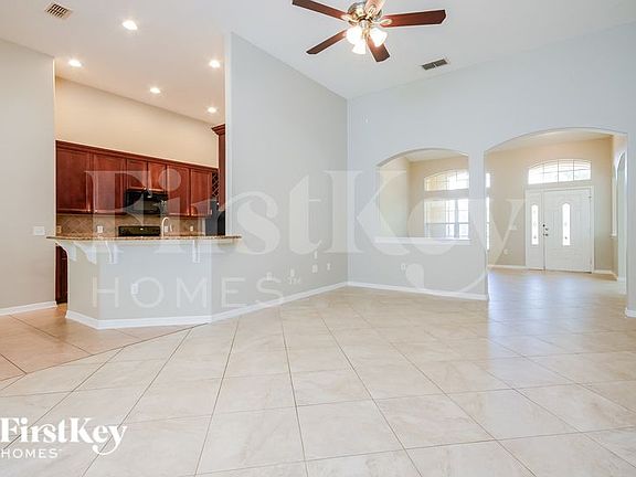 2nd image of 2301 Deer Creek Blvd
