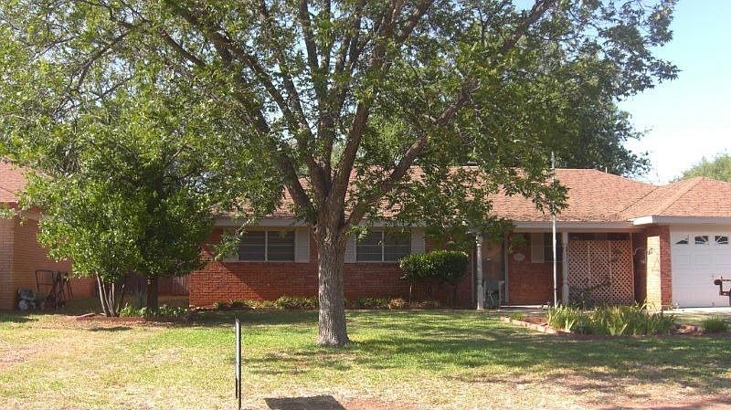 1st image of 3014 Tanglewood Dr