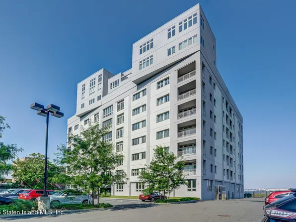 90 Bay Street Lndg APT 8B, Staten Island, NY 10301