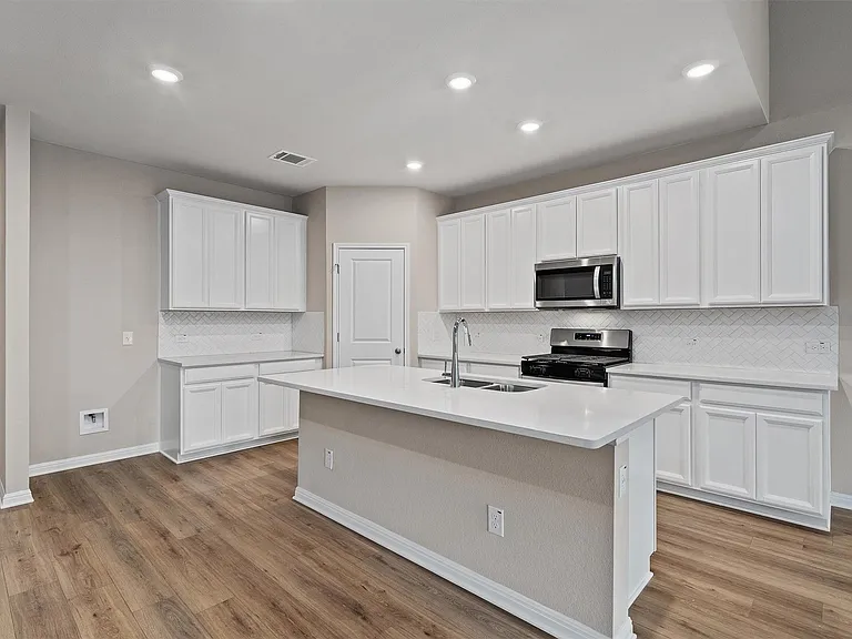 322 Windy Reed Rd — Photo 5