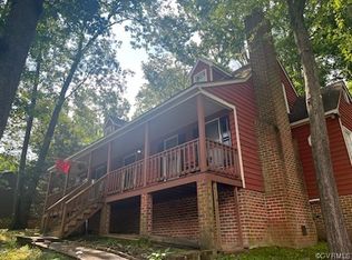 2713 Anglewood Dr, Chester, VA 23831
