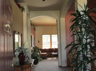 8209 W Clearwater Pl, Kennewick, WA 99336