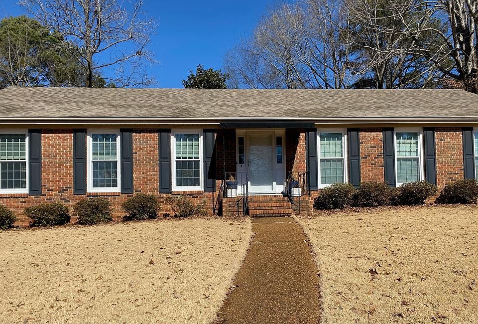 1st image of 146 Creekwood Cir