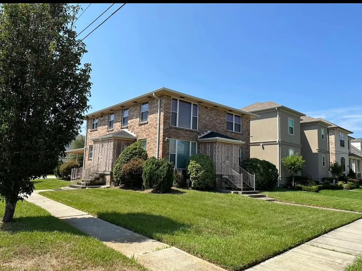 2 bed, 1250 sqft, $1,850 — Photo 3