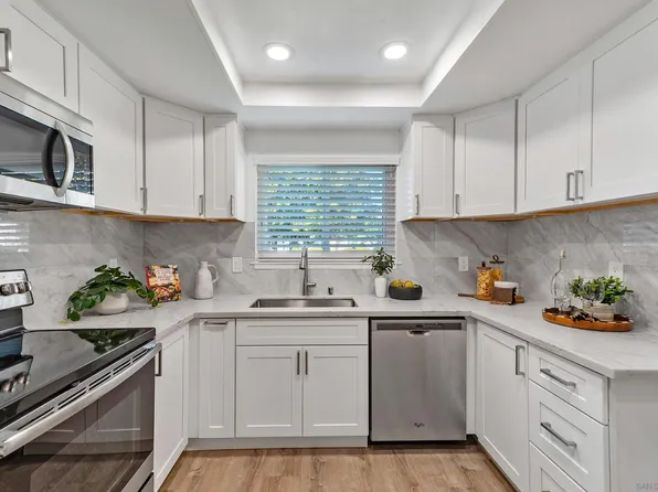 16566 Caminito Vecinos Unit 25, San Diego, CA 92128