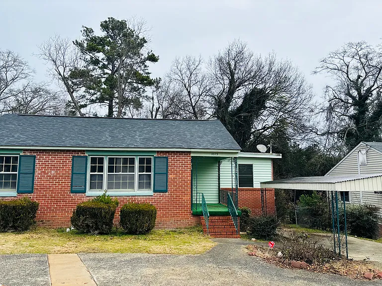 3375 Shaw Dr — Photo 1