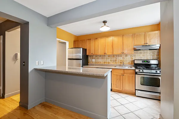 Sold by Compass | media 8