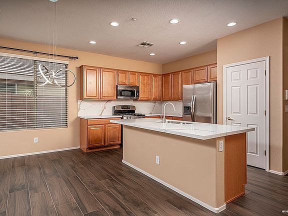 5th image of 41227 N Prestancia Dr