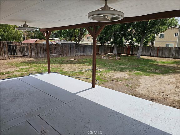 4th image of 1072 Amber Ln