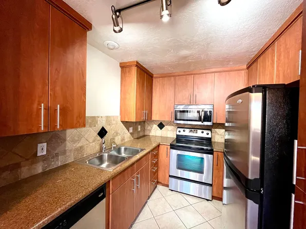 7003 Saranac St Unit 109, San Diego, CA 92115