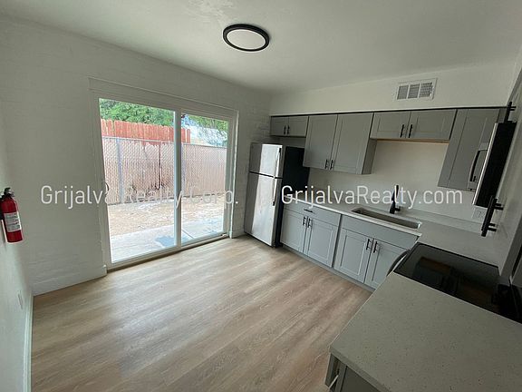 5th image of 2515 N Geronimo Ave #B