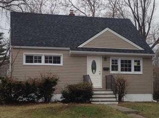 85 Schuyler Dr, Edison, NJ 08817