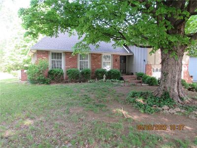 10414 Walrond Ave, Kansas City, MO, 64137