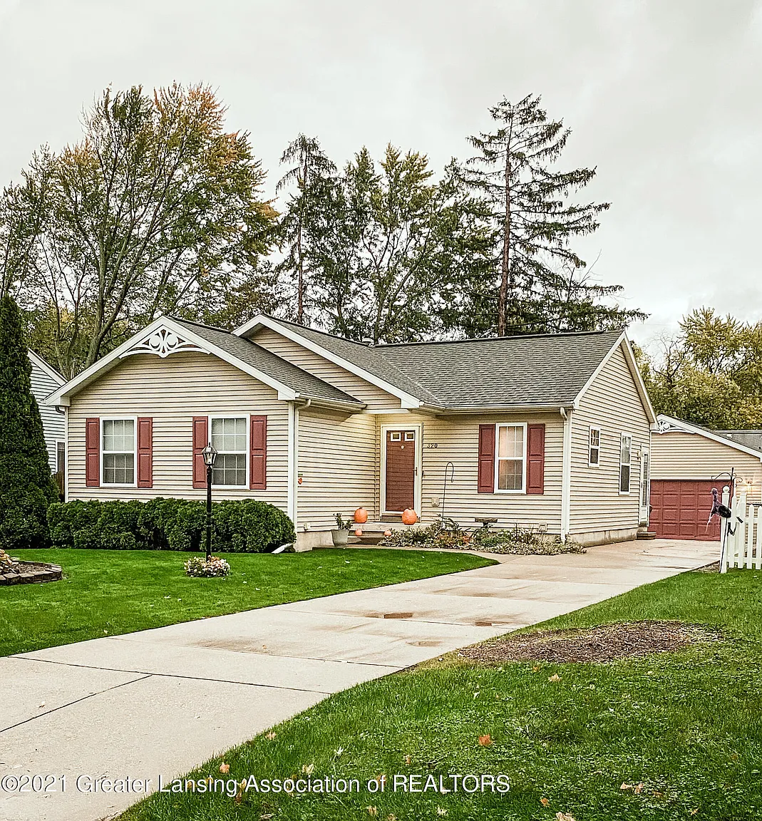 320 Richard Ave photo 1