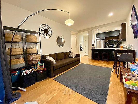 3rd image of 25 E 19th St Unit 3-B