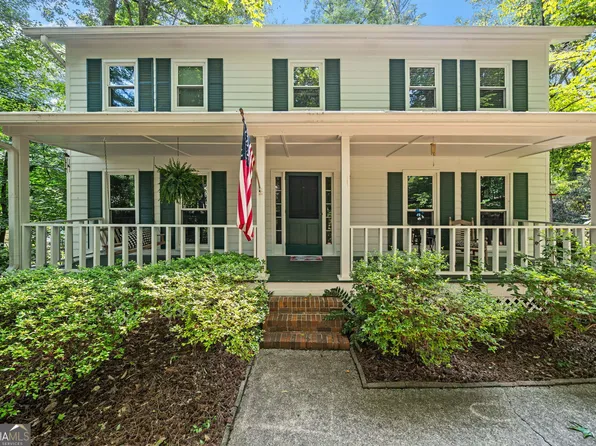 6360 Lakeview Ter, Douglasville, GA 30135
