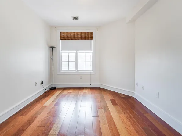 830 Monroe Street image 23 of 24