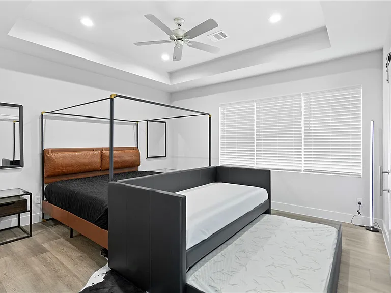 2508 Gray St — Photo 19