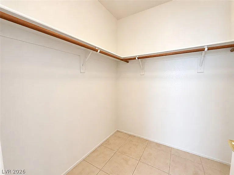1436 Country Hollow Dr — Photo 15