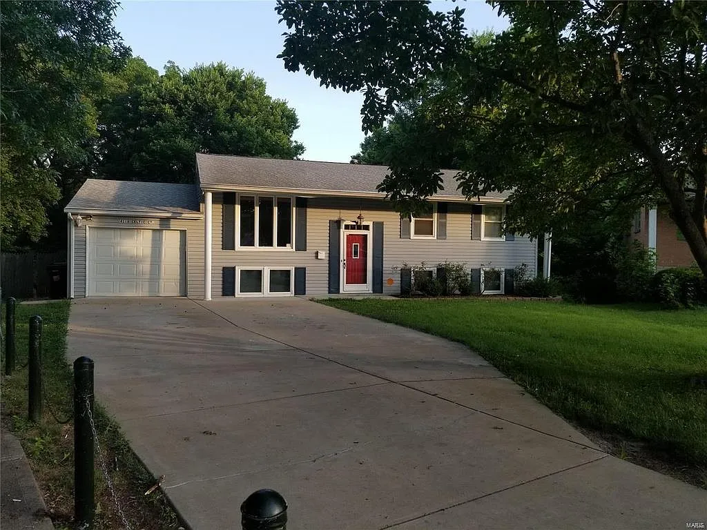 4118 Celtic Ct photo 1
