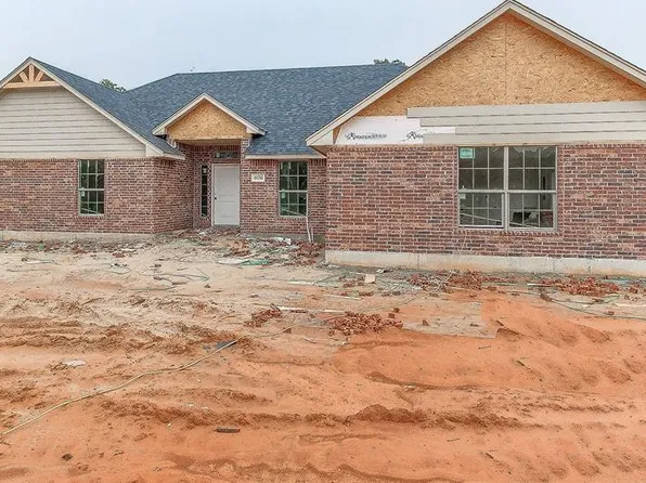 104740 S Pimlico Pass, McLoud, OK 74851