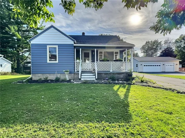 336 S Jackson St, Batavia, NY 14020