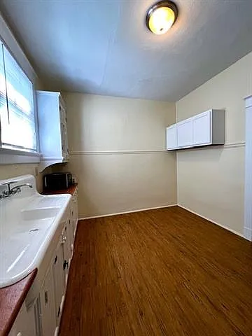3917 Cleveland Ave — Photo 6
