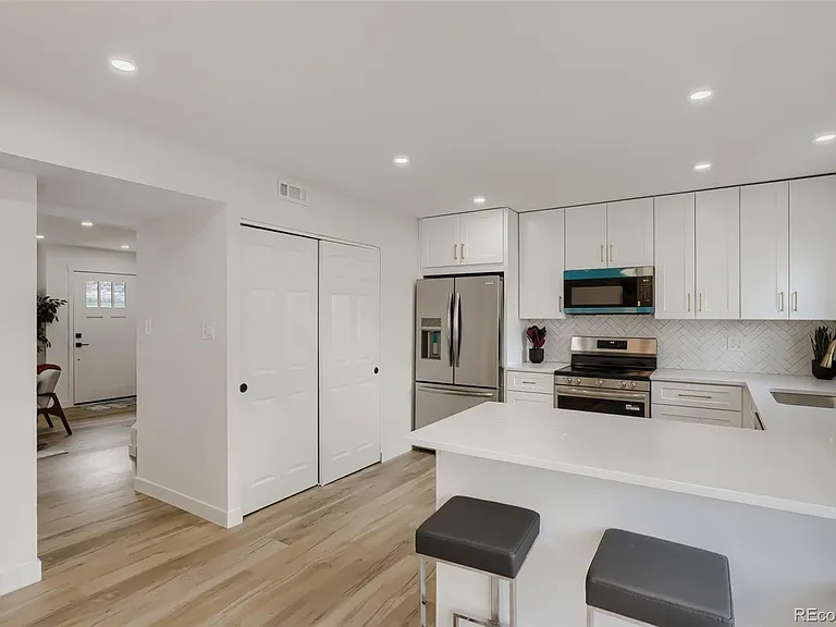 9276 E Mansfield Ave — Photo 8