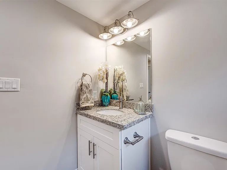 72 Burress St #3 — Photo 7